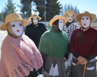 Integrantes de las mascaritas de salmeron en carnaval